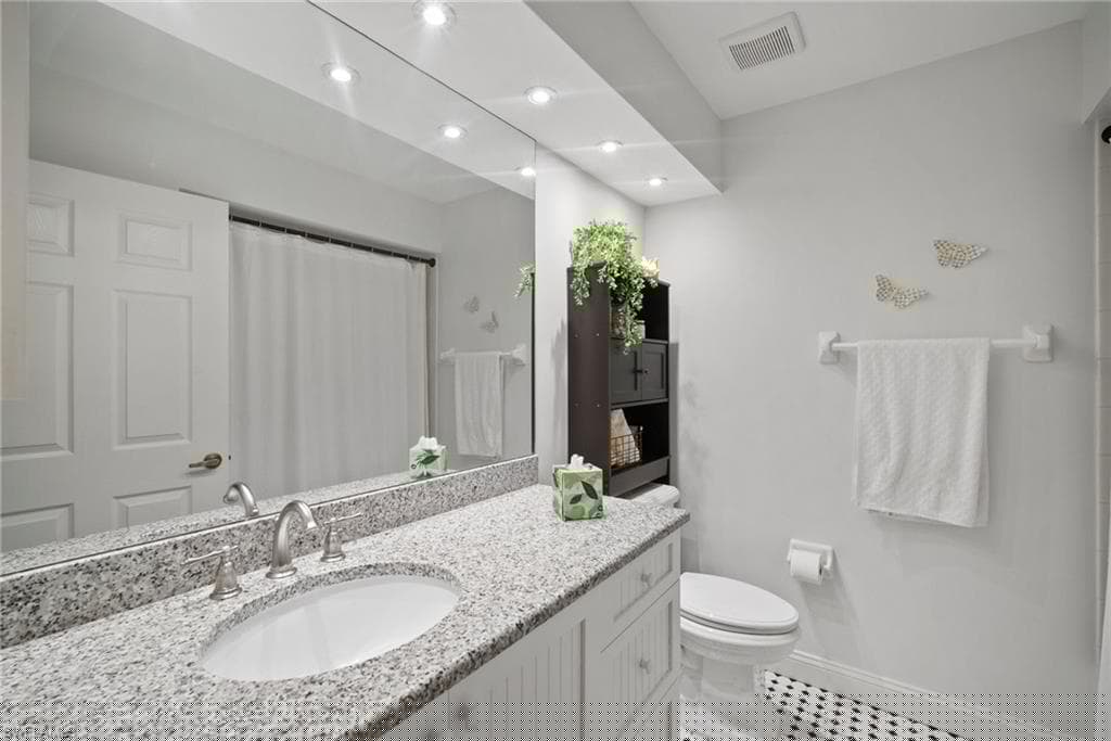 2436 Orchid Bay Dr G-204, Naples, FL 34109-23