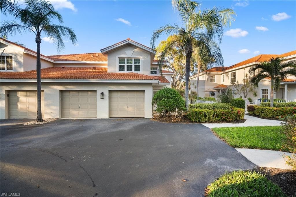 2436 Orchid Bay Dr G-204, Naples, FL 34109-4