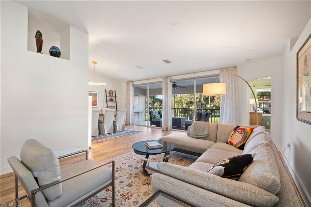 2436 Orchid Bay Dr G-204, Naples, FL 34109-6