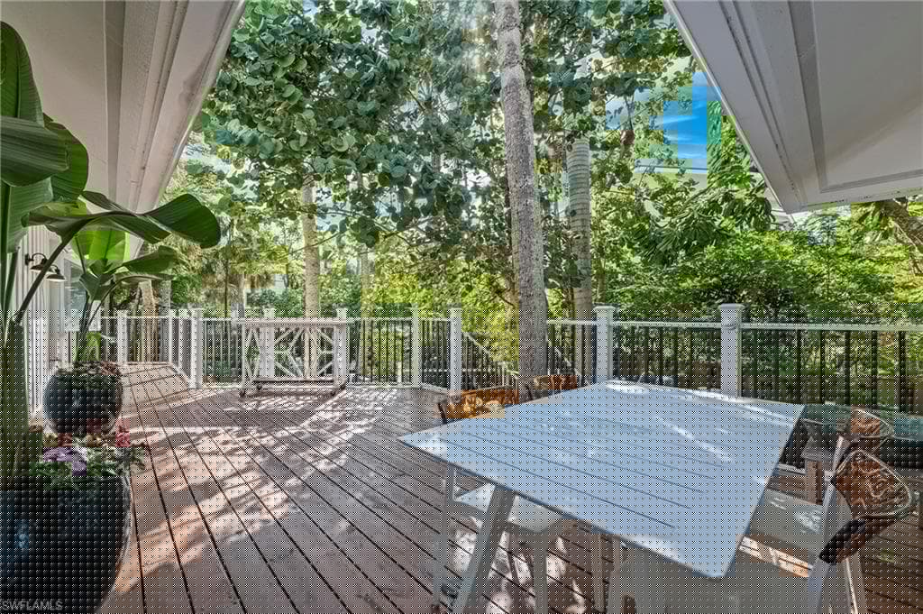 61 12th Ave S, Naples, FL 34102-10