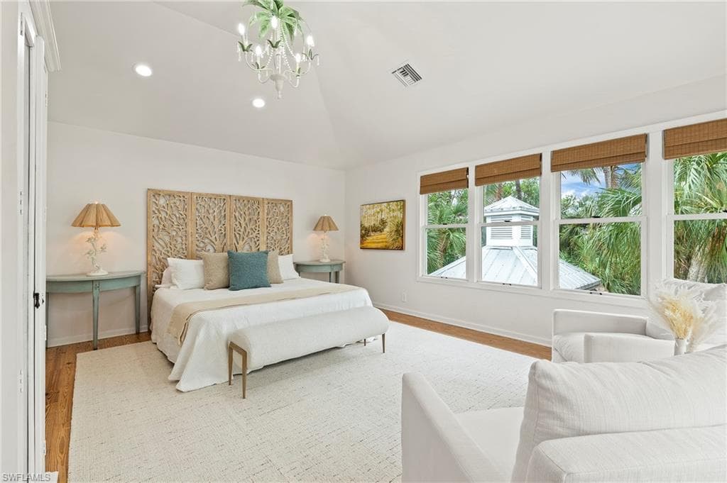 61 12th Ave S, Naples, FL 34102-22