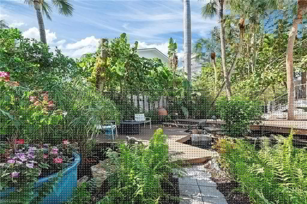 61 12th Ave S, Naples, FL 34102-36