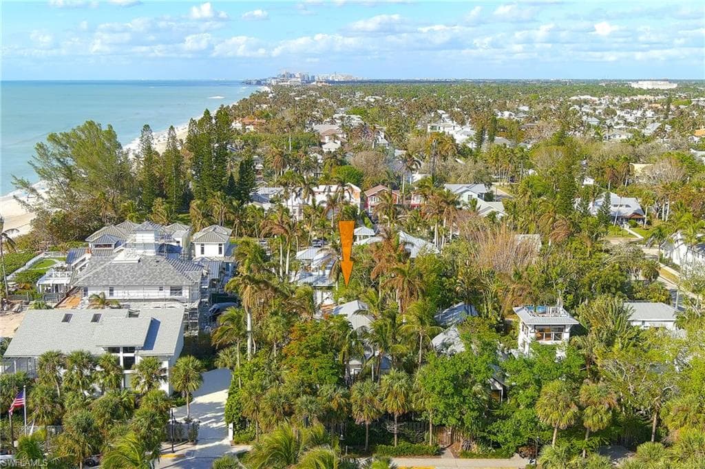 61 12th Ave S, Naples, FL 34102-42