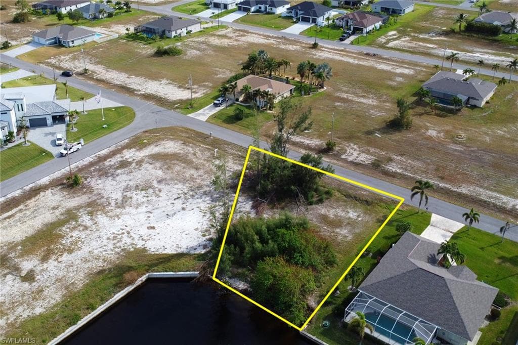 4323 28th St, Cape Coral, FL 33993-11