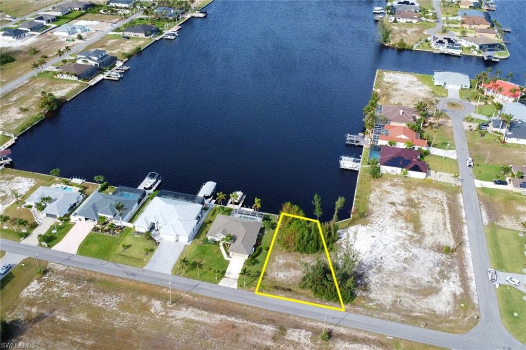 4323 28th St, Cape Coral, FL 33993-13
