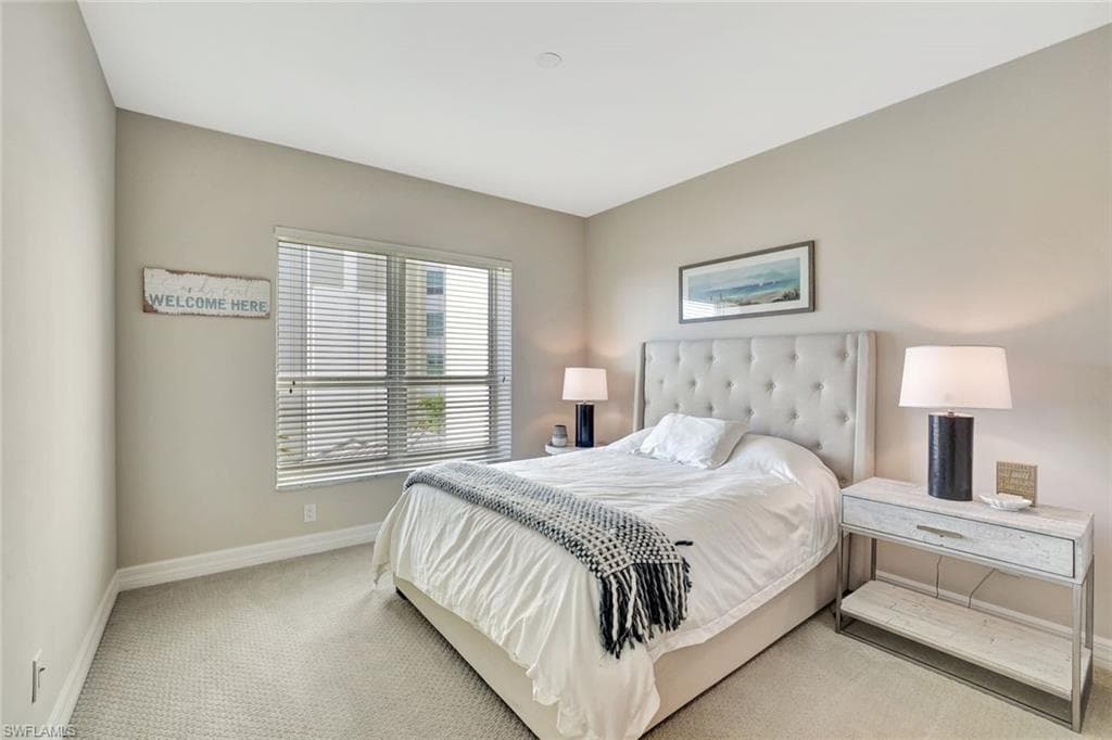 295 Grande Way 306, Naples, FL 34110-27