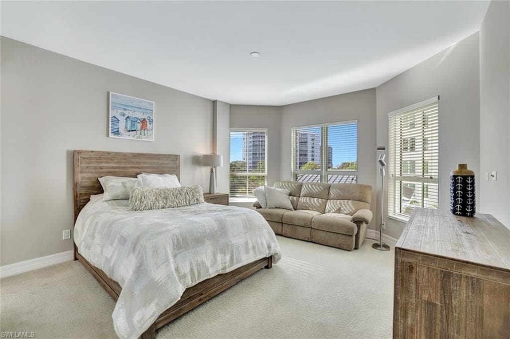 295 Grande Way 306, Naples, FL 34110-29