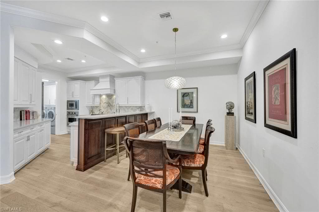 4819 Boulevard Ct 103, Naples, FL 34103-14