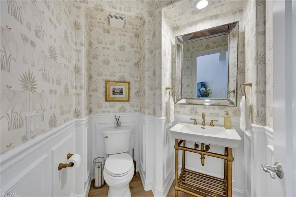 4819 Boulevard Ct 103, Naples, FL 34103-21