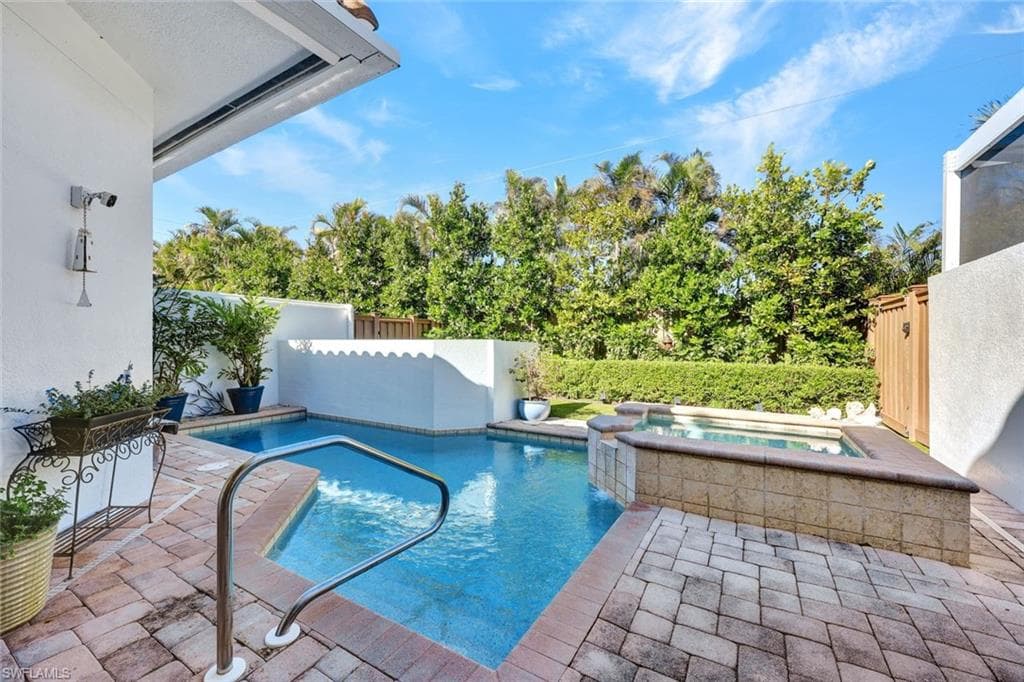 4819 Boulevard Ct 103, Naples, FL 34103-33