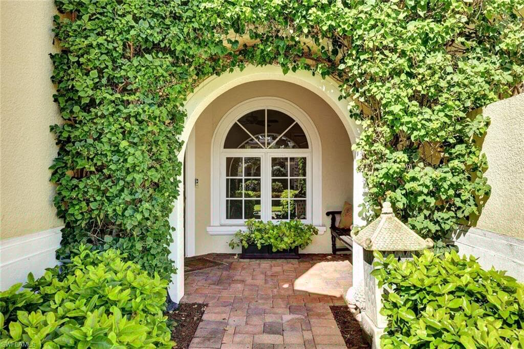 4819 Boulevard Ct 103, Naples, FL 34103-5