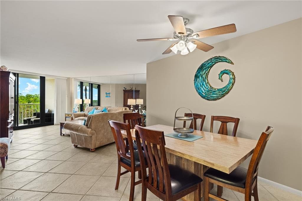 440 Seaview Ct 308, Marco Island, FL 34145-10