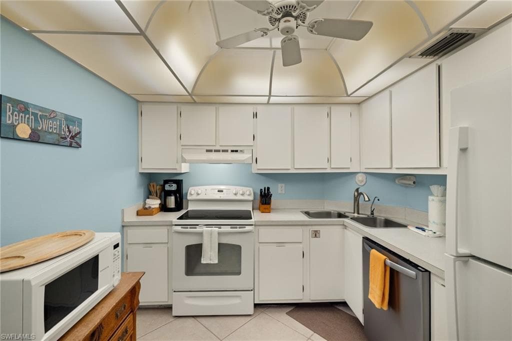 440 Seaview Ct 308, Marco Island, FL 34145-8