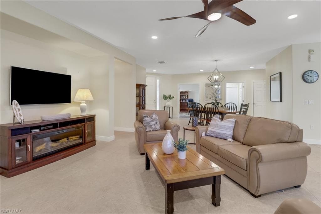 28608 San Lucas Ln 101, Bonita Springs, FL 34135-9