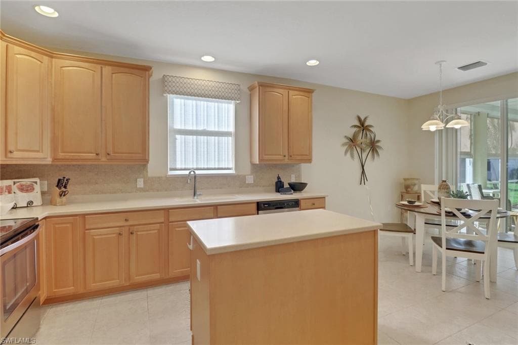28608 San Lucas Ln 101, Bonita Springs, FL 34135-17