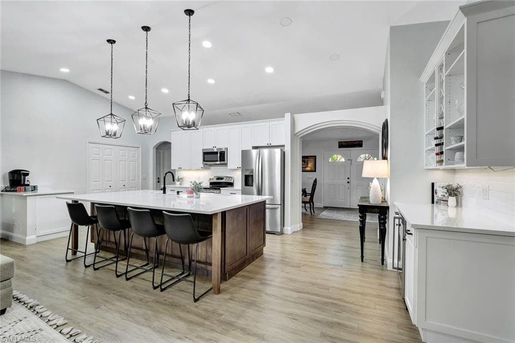 231 16th St NE, Naples, FL 34120-10