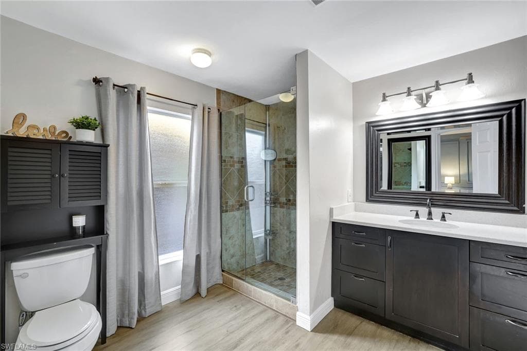 231 16th St NE, Naples, FL 34120-19
