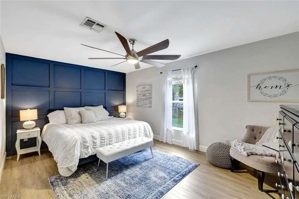 231 16th St NE, Naples, FL 34120-21