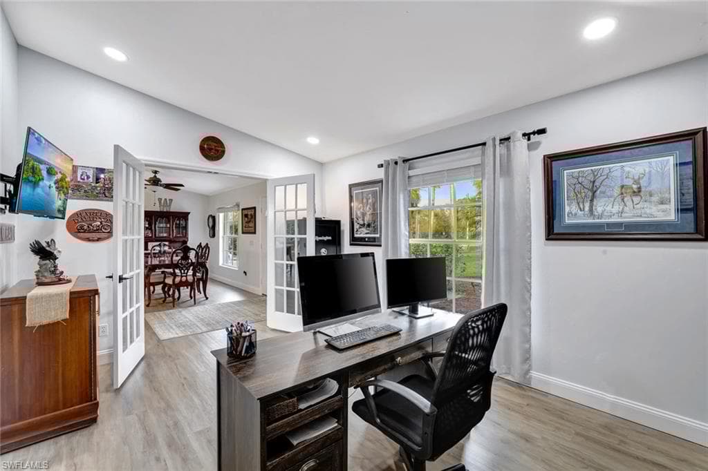 231 16th St NE, Naples, FL 34120-25