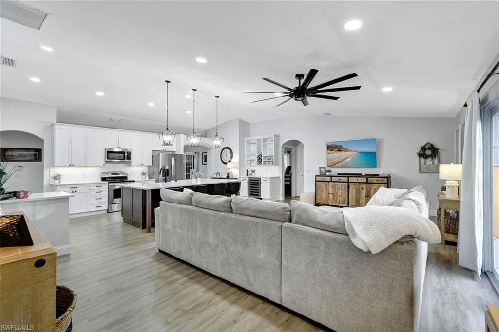 231 16th St NE, Naples, FL 34120-7
