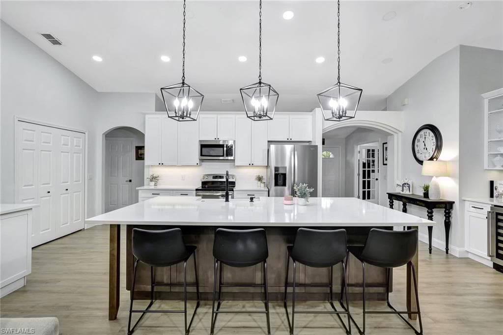231 16th St NE, Naples, FL 34120-8
