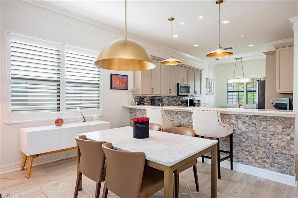 3565 Beaufort Ct, Naples, FL 34119-13