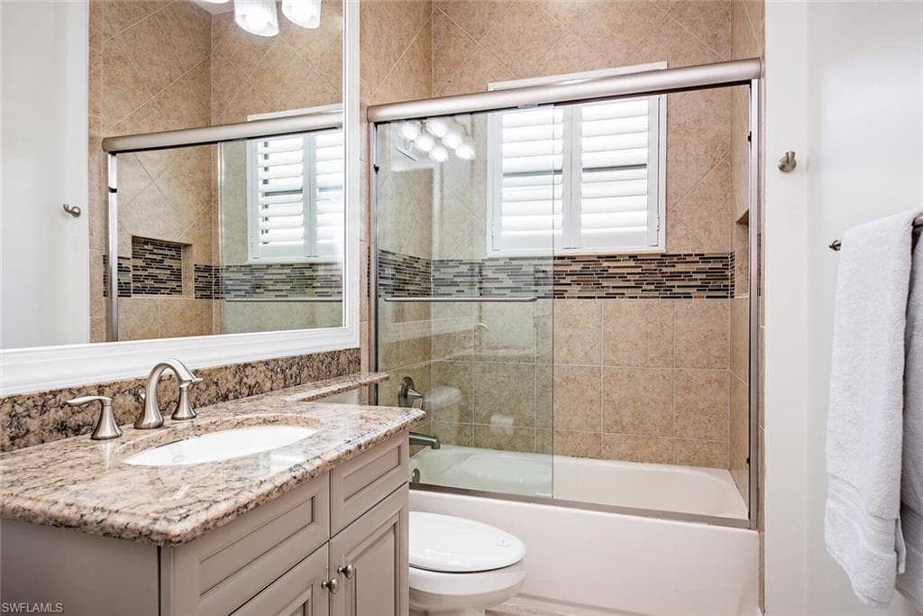 3565 Beaufort Ct, Naples, FL 34119-18