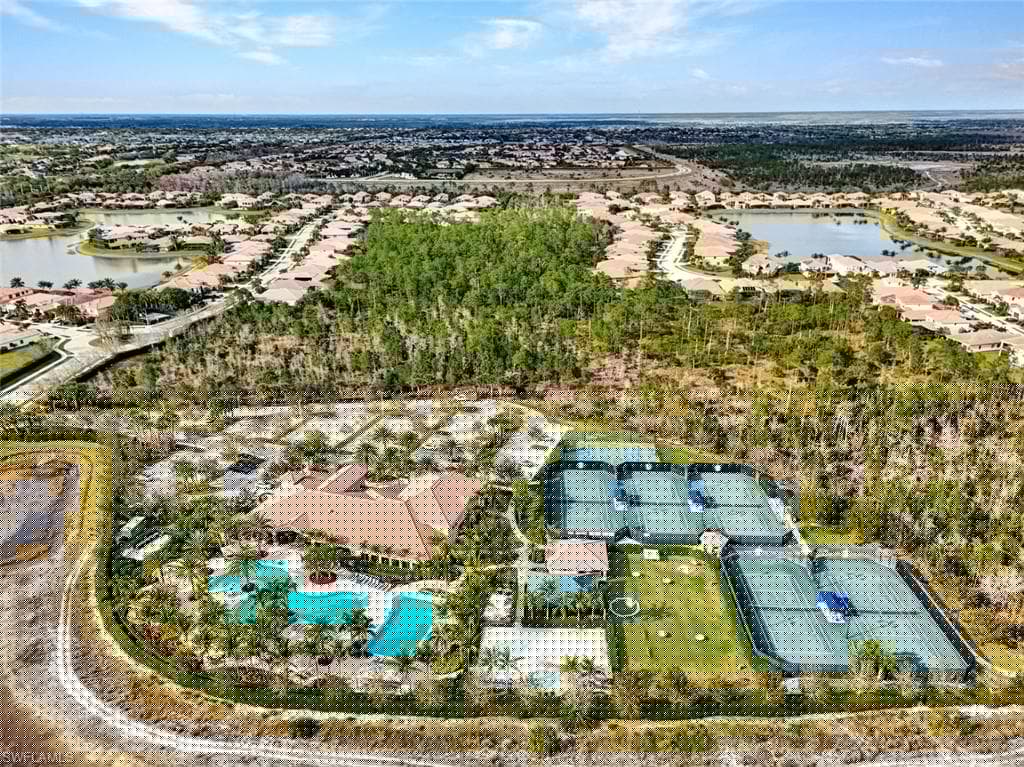 3565 Beaufort Ct, Naples, FL 34119-34