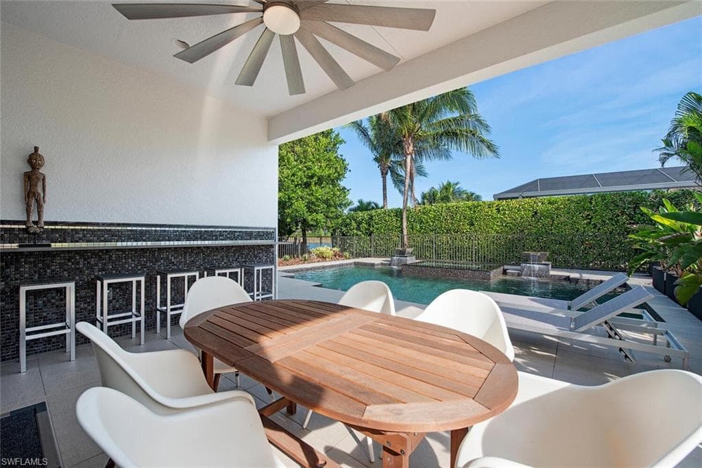 3565 Beaufort Ct, Naples, FL 34119-6