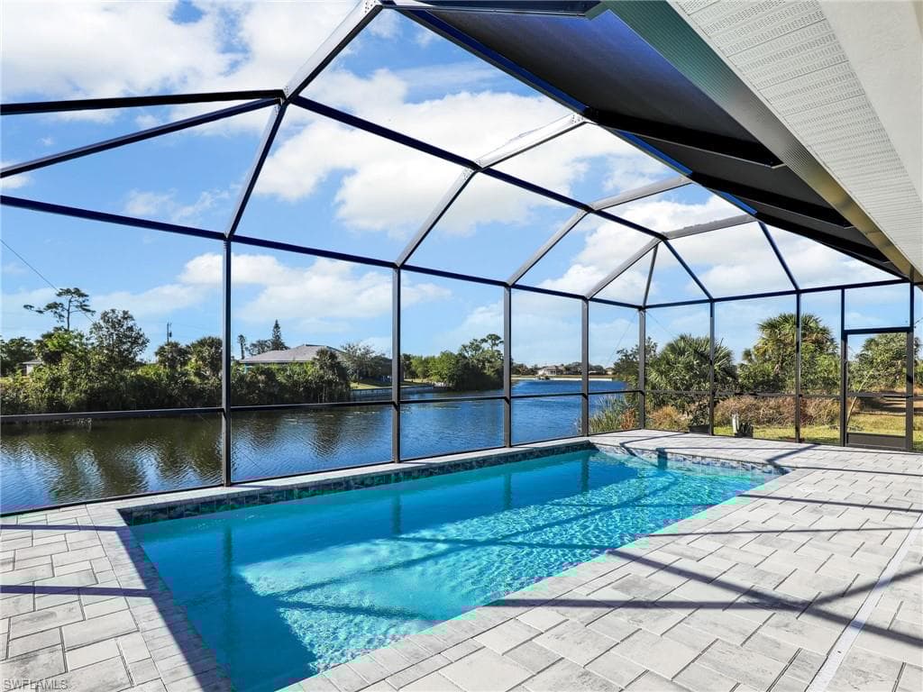 1932 23rd Pl, Cape Coral, FL 33909-18