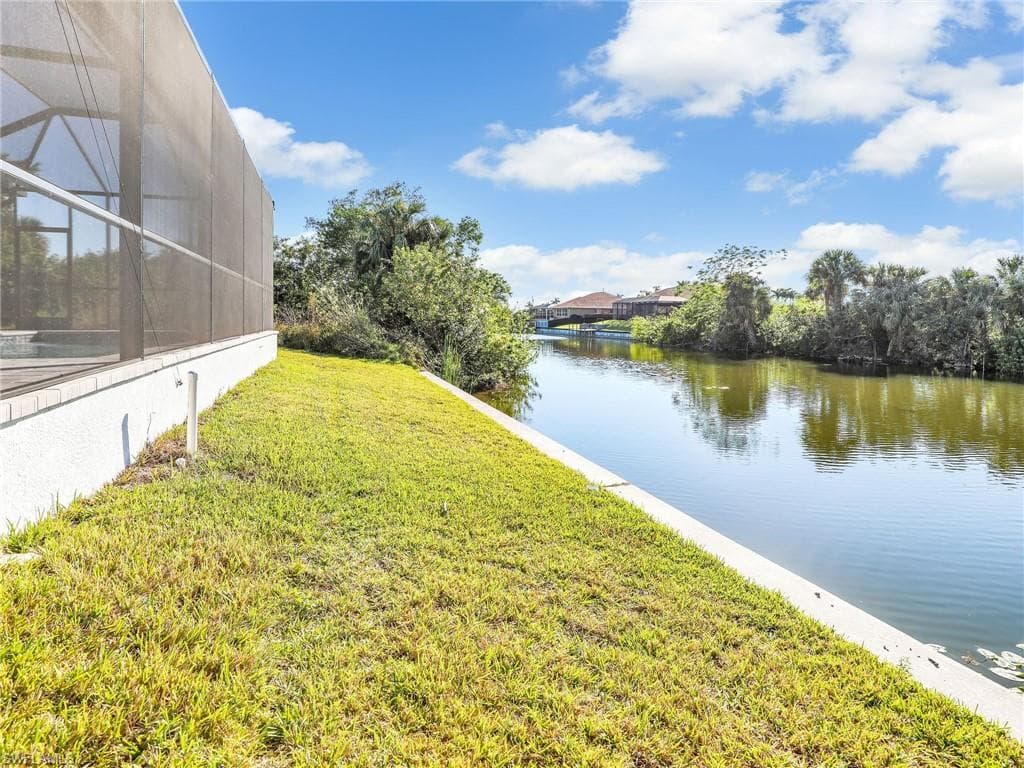 1932 23rd Pl, Cape Coral, FL 33909-42