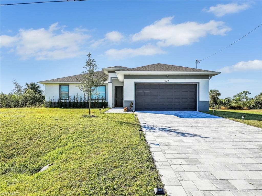 1932 23rd Pl, Cape Coral, FL 33909-4
