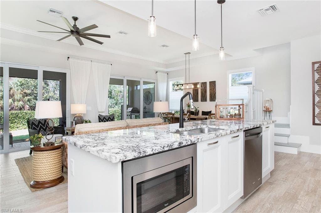 14067 Nautica Ct, Naples, FL 34114-16