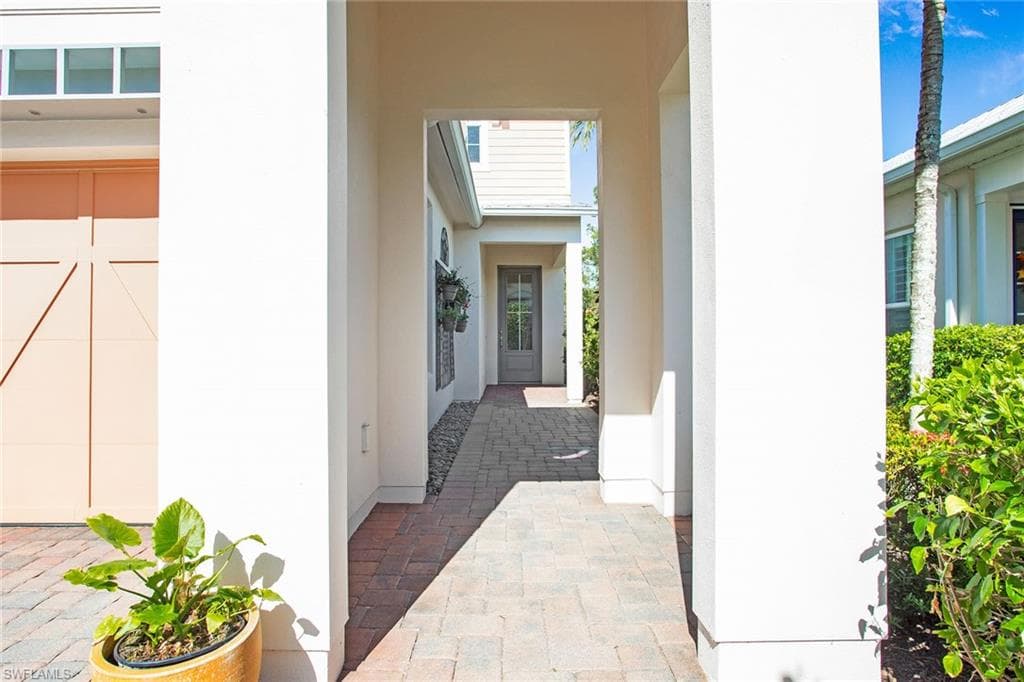 14067 Nautica Ct, Naples, FL 34114-3