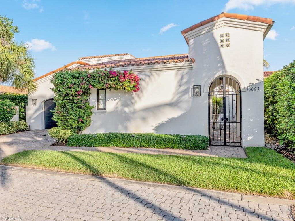 16663 Lucarno Way, Naples, FL 34110-3