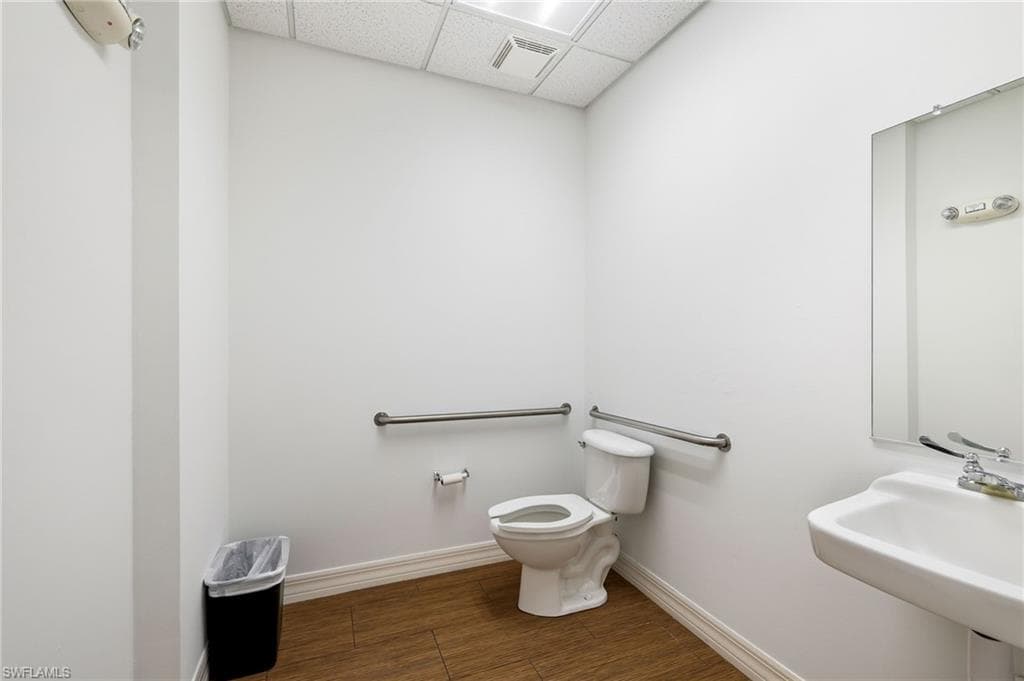 8991 Daniels Center Dr 104, Fort Myers, FL 33912-9