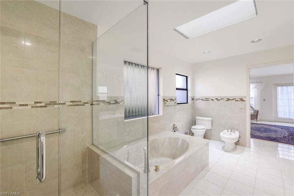 475 Seabee Ave, Naples, FL 34108-20