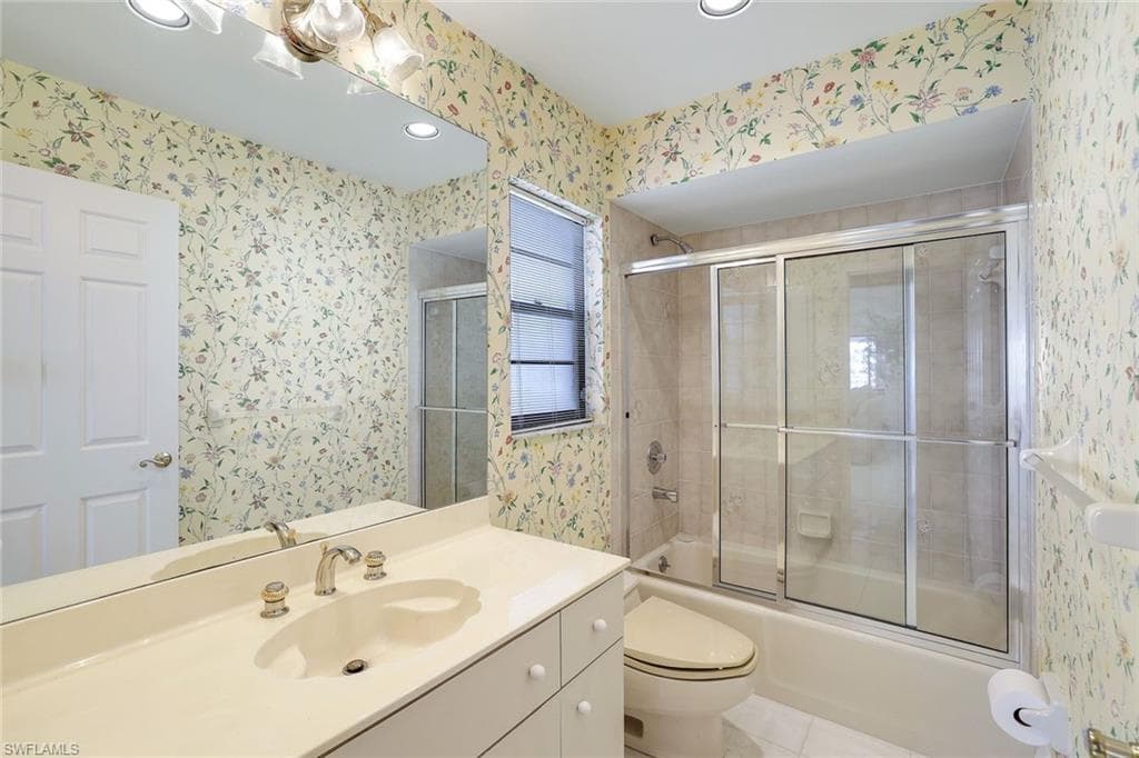 475 Seabee Ave, Naples, FL 34108-24