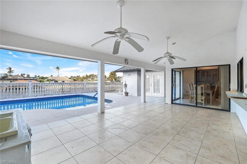 475 Seabee Ave, Naples, FL 34108-26