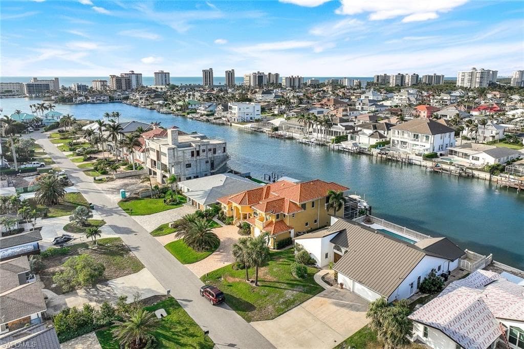 475 Seabee Ave, Naples, FL 34108-4