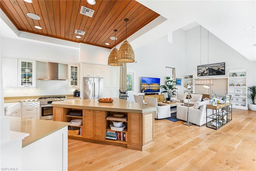 9145 Mercato Way, Naples, FL 34108-9