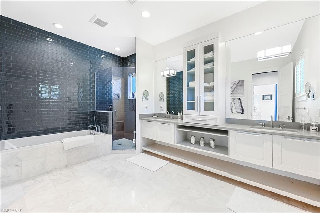9145 Mercato Way, Naples, FL 34108-15