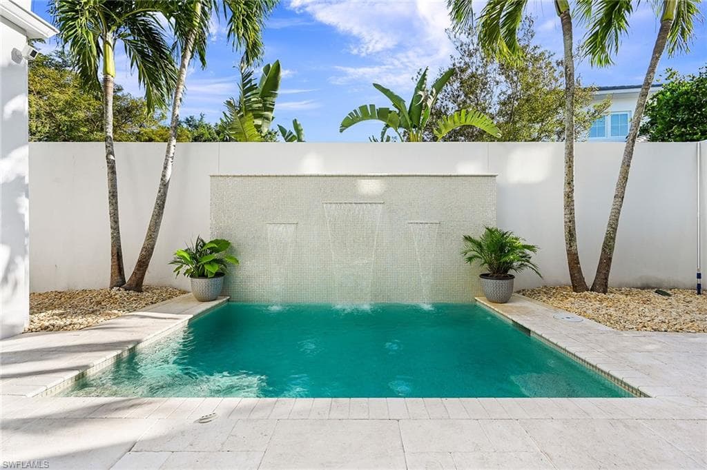 9145 Mercato Way, Naples, FL 34108-25