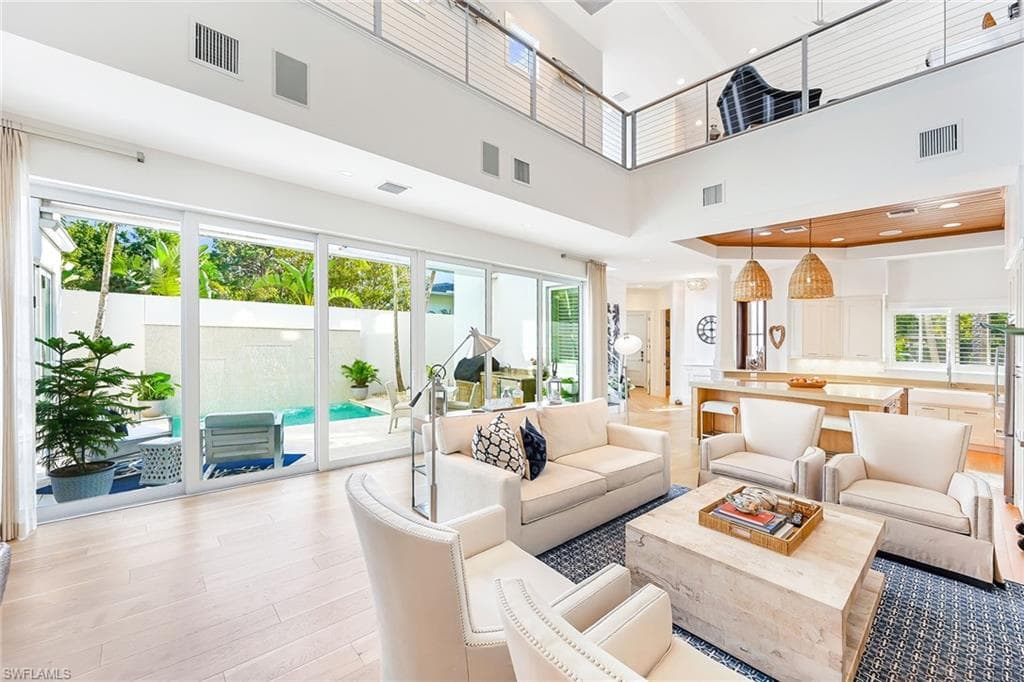 9145 Mercato Way, Naples, FL 34108-5