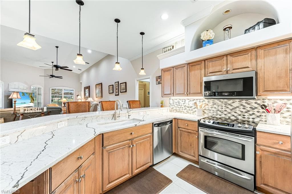 8894 Lely Island Cir, Naples, FL 34113-10