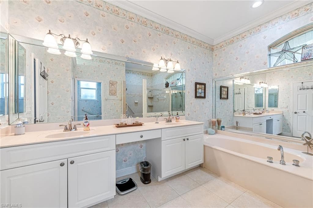 8894 Lely Island Cir, Naples, FL 34113-19