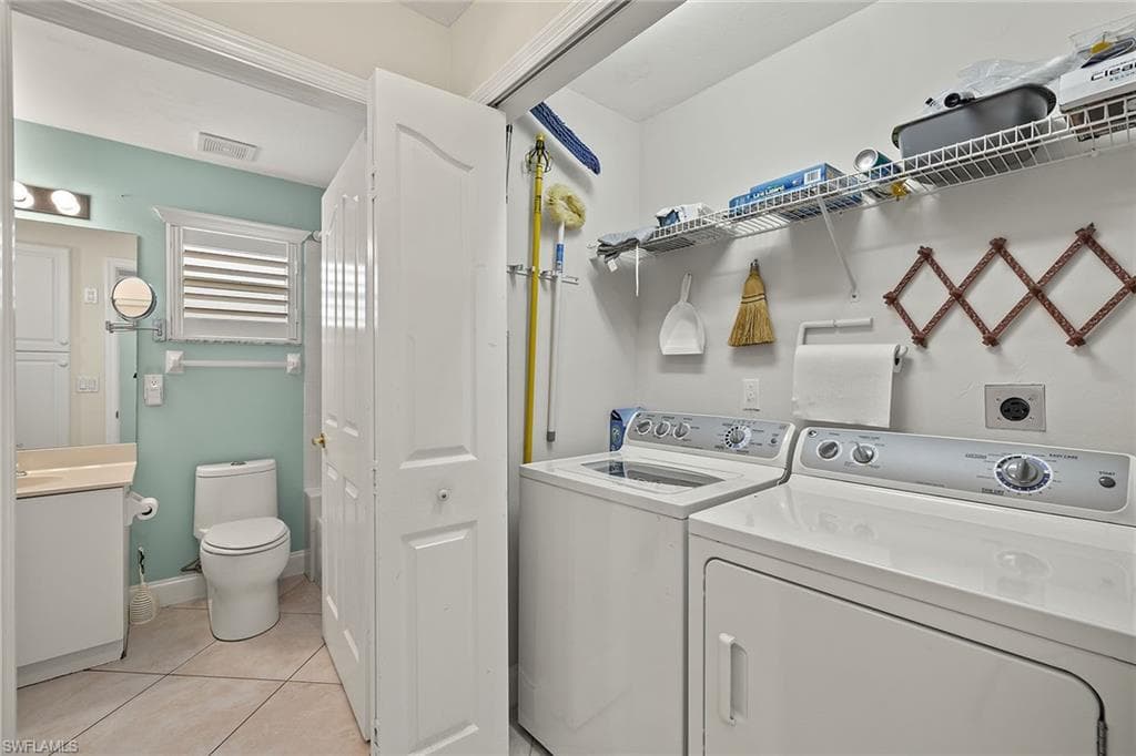550 Captn Kate Ct 22, Naples, FL 34110-11