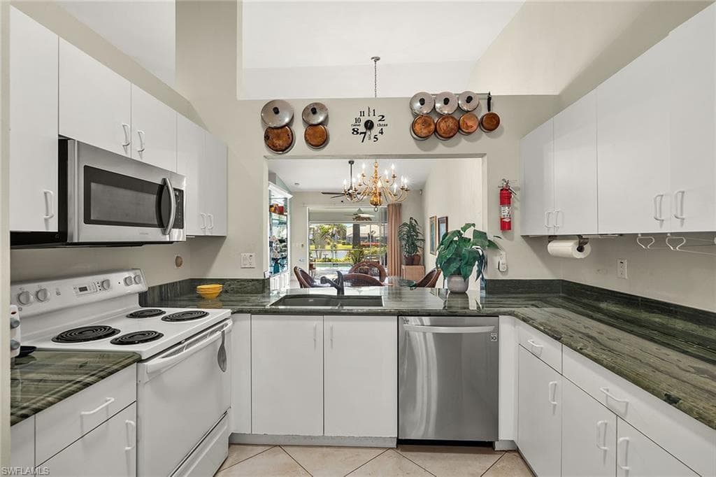 550 Captn Kate Ct 22, Naples, FL 34110-6