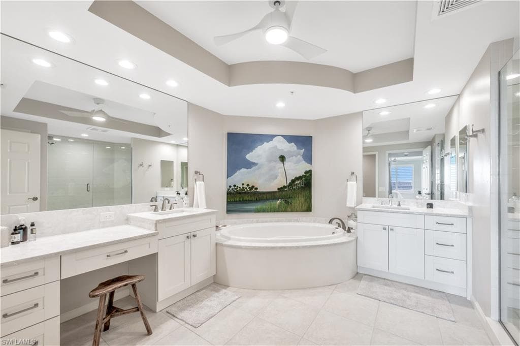 455 Cove Tower Dr 903, Naples, FL 34110-17