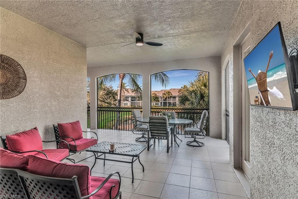 9219 Corfu Ct 202, Naples, FL 34114-29